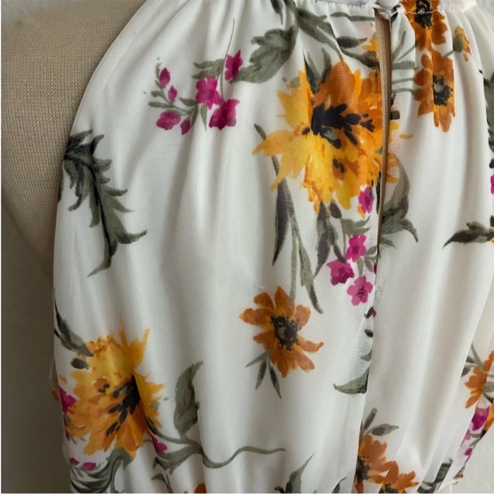 ❤️$10 Express floral tank - Picture 7 of 9